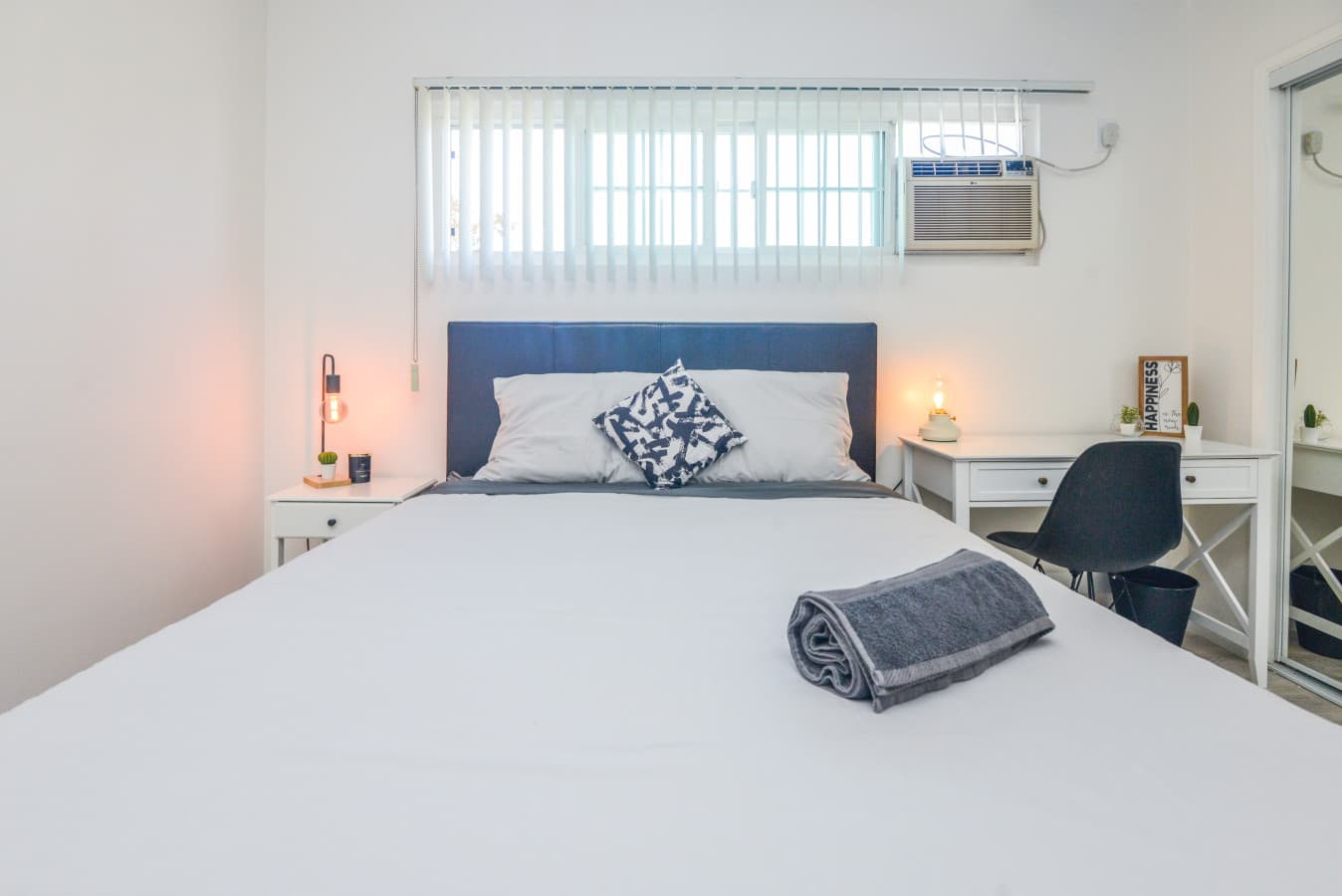 Clean Affordable Private Room in Beverly Hills