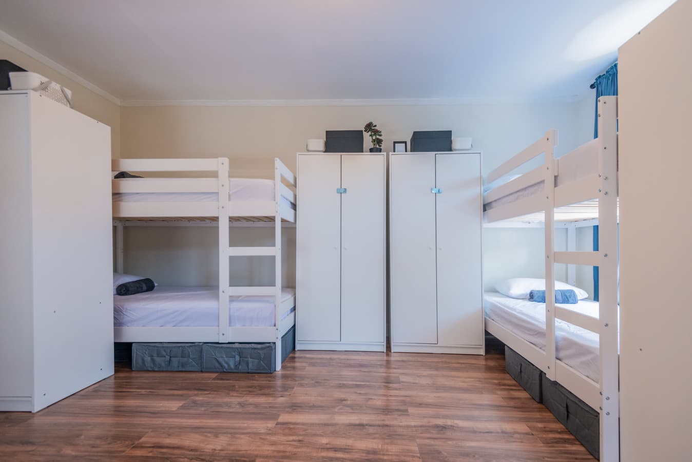 Clean Shared Room for Male in Central Hollywood 1B