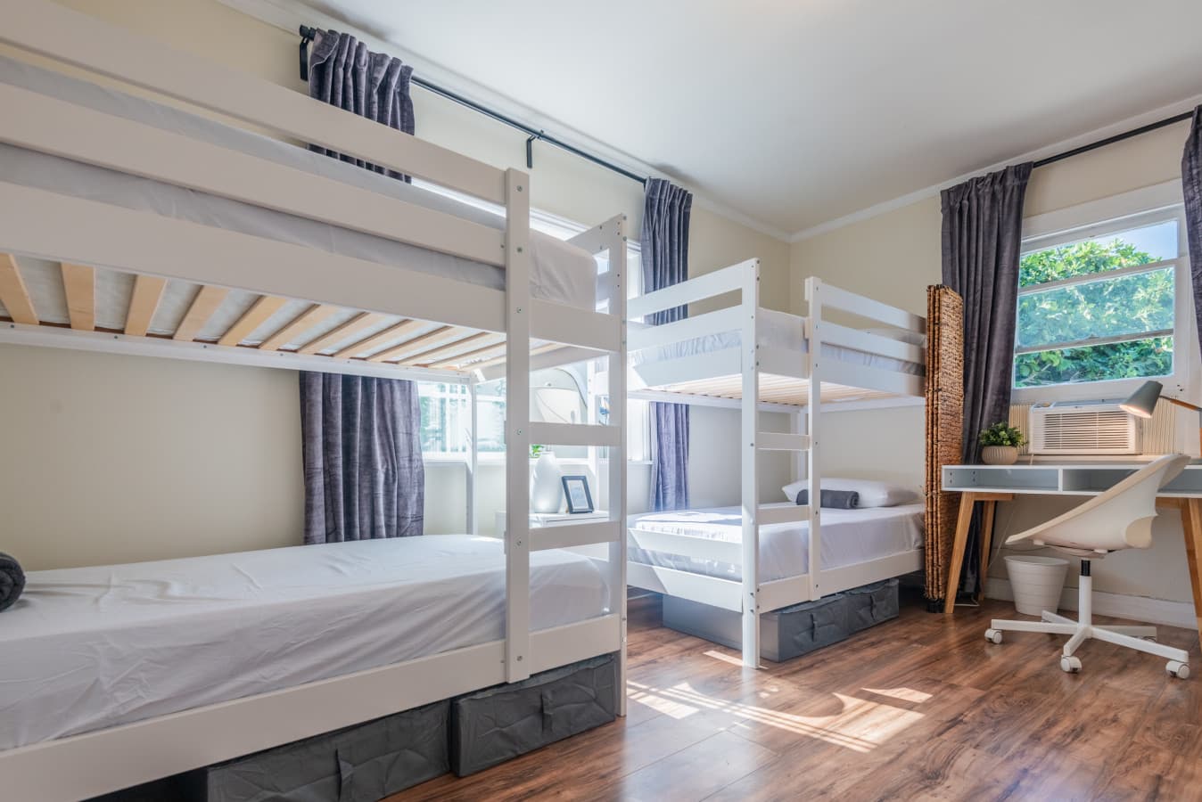 Clean Shared Room for male in Central Hollywood 3C
