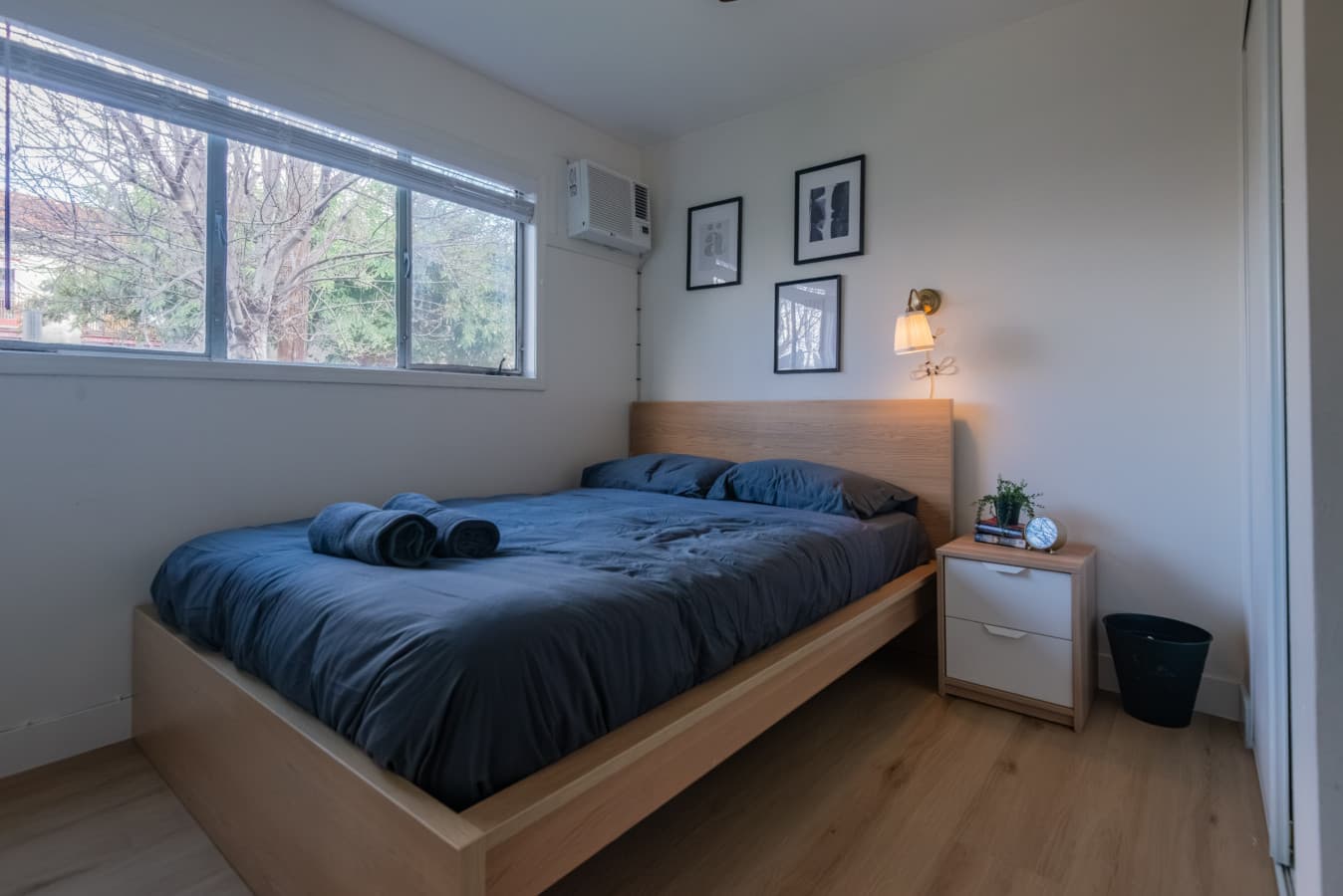 Cozy Clean Private Room + Bath in Prime USC Area