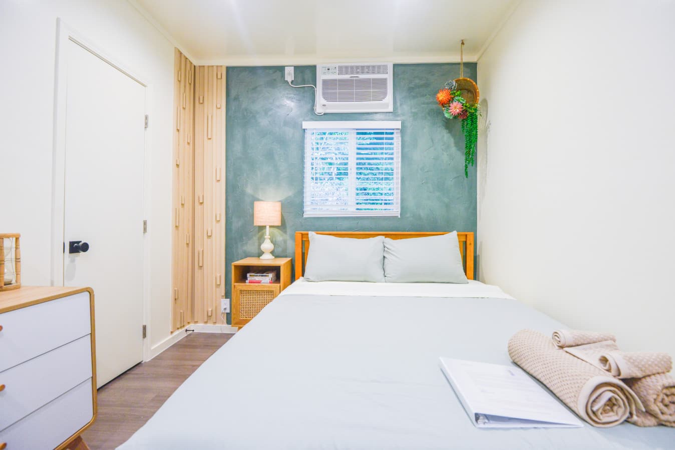 Cozy Private Room + Bath Near Sunset & Los Feliz