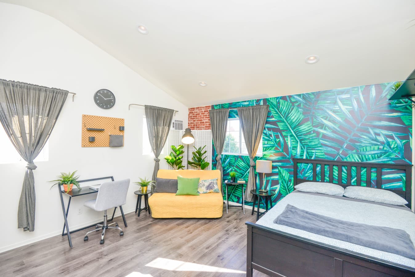 KSA1 - Spacious Clean Private Room, Korea Town
