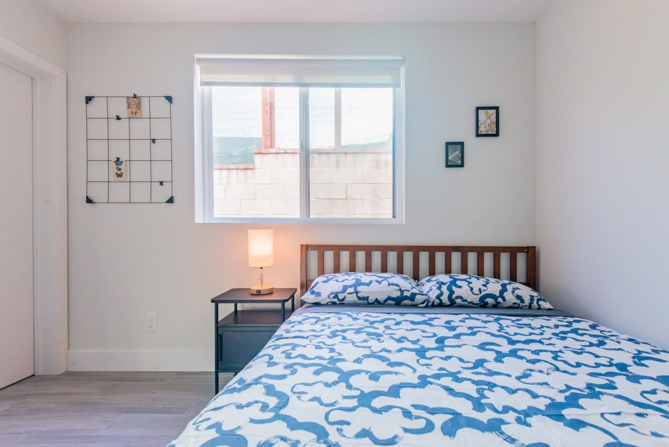 Private Room + Bath Near Local Shops & Bus Routes